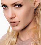 Angelina Jolie - doris - All bands and celebrity
