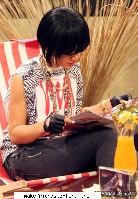 Poze - Asy - Rihanna