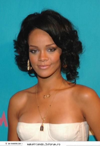 Poze - Asy - Rihanna