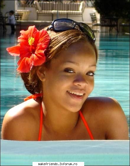 Poze - Grrrrrrrrrrrrrrrrrrrrrrr - Rihanna