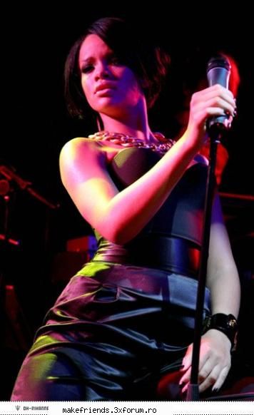 Poze - Asy - Rihanna