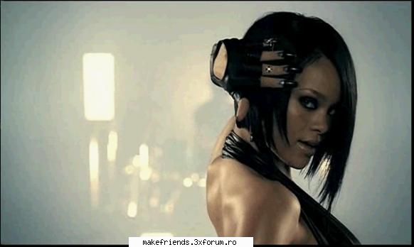 Poze - umbrella vid... :D - Rihanna