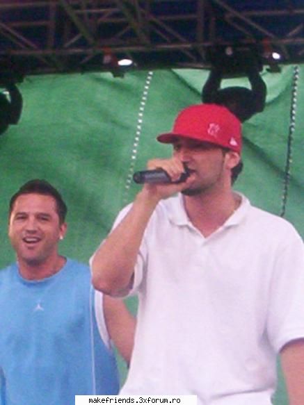Simplu - si piticu in fundal - All bands and celebrity