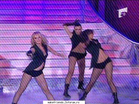 ~photos~ - the girl dancing:D - MoRandi