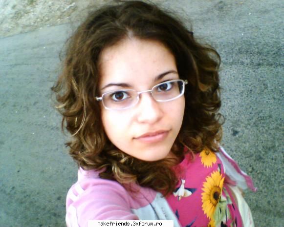 poze cu membri forumului - acom pun j yo niste d ela mare...distanta de - ..::Meet the users::..